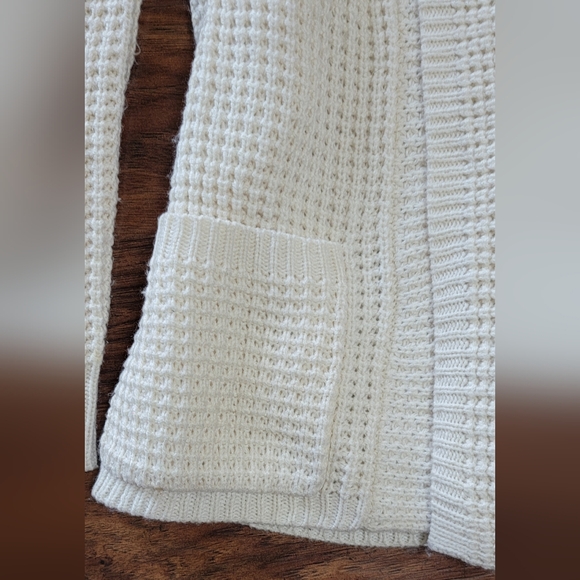 Comfy Cozy Soft Waffle Knit Cardigan Sweater Off White Women's Size Medium - Picture 5 of 8